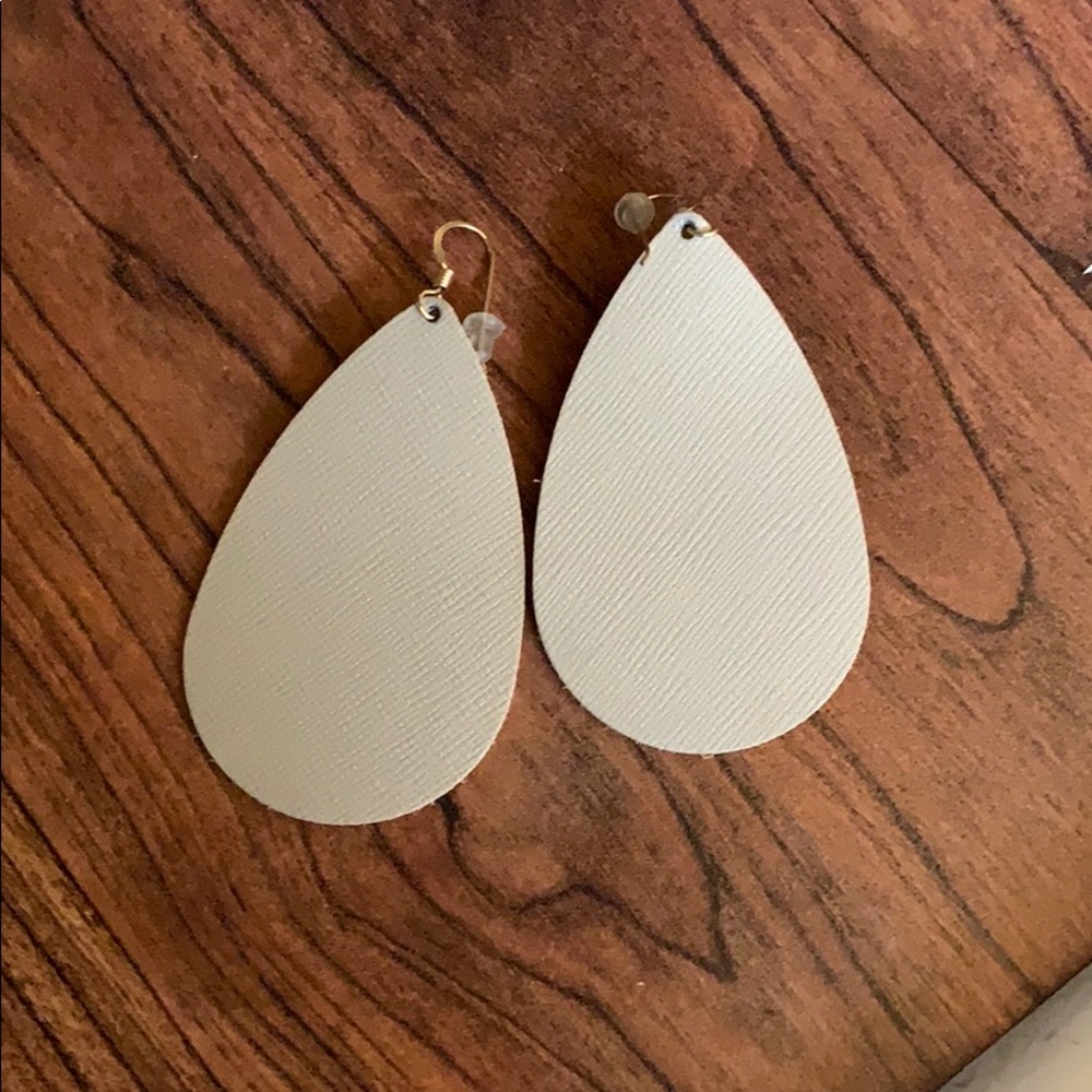 Nickel & Suede leather earrings